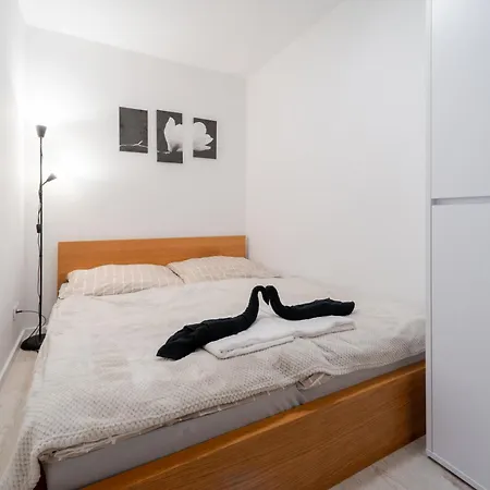 Barbyb - With Free Parking Daire *